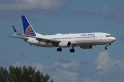 United Airlines Boeing 737-924(ER) (N75429) at  Ft. Lauderdale - International, United States