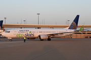 United Airlines Boeing 737-924(ER) (N75432) at  Dallas/Ft. Worth - International, United States