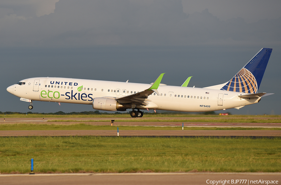 United Airlines Boeing 737-924(ER) (N75432) | Photo 247313