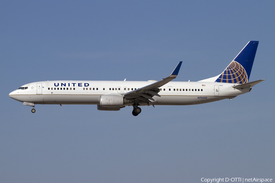 United Airlines Boeing 737-924(ER) (N75432) | Photo 425004