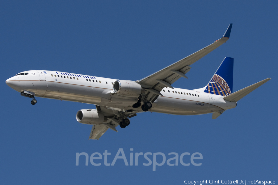 Continental Airlines Boeing 737-924(ER) (N75433) | Photo 41942