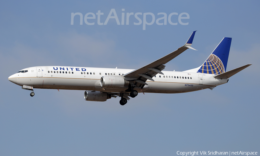 United Airlines Boeing 737-924(ER) (N75433) | Photo 198814