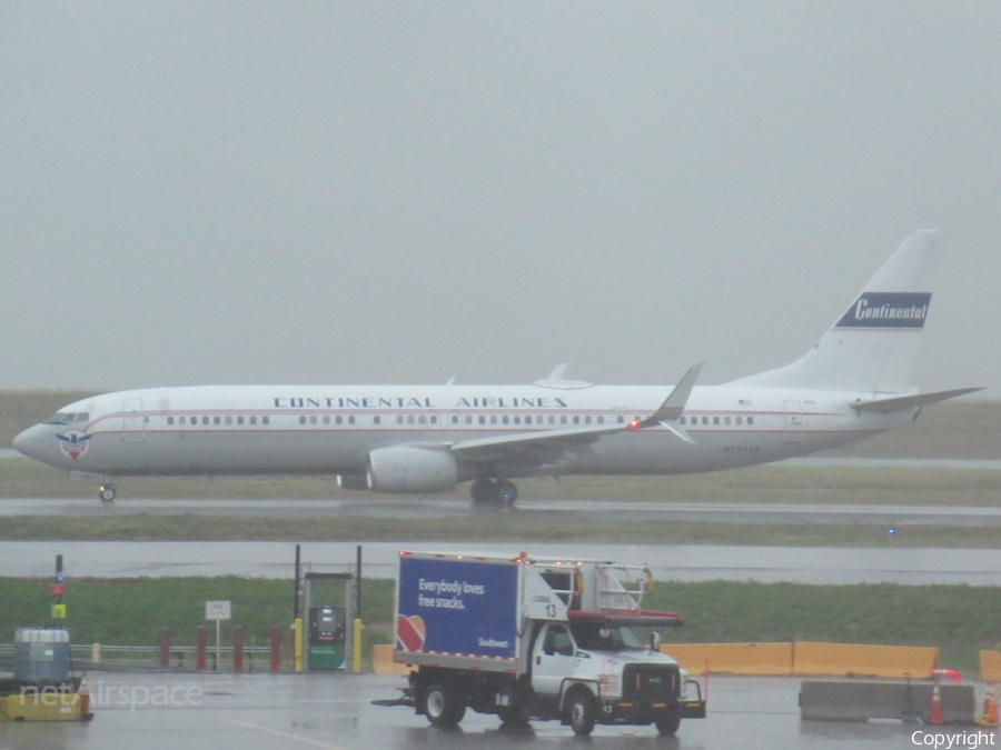 United Airlines Boeing 737-924(ER) (N75435) | Photo 623068