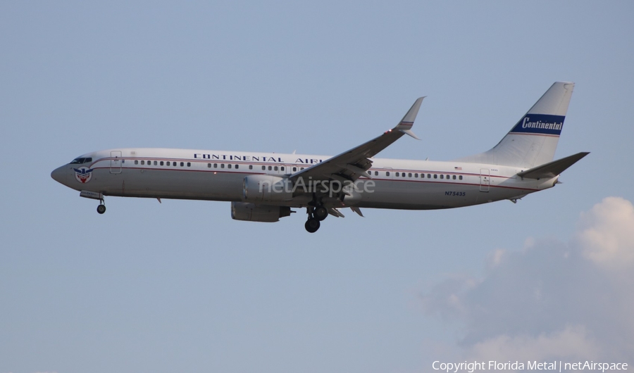 United Airlines Boeing 737-924(ER) (N75435) | Photo 406773
