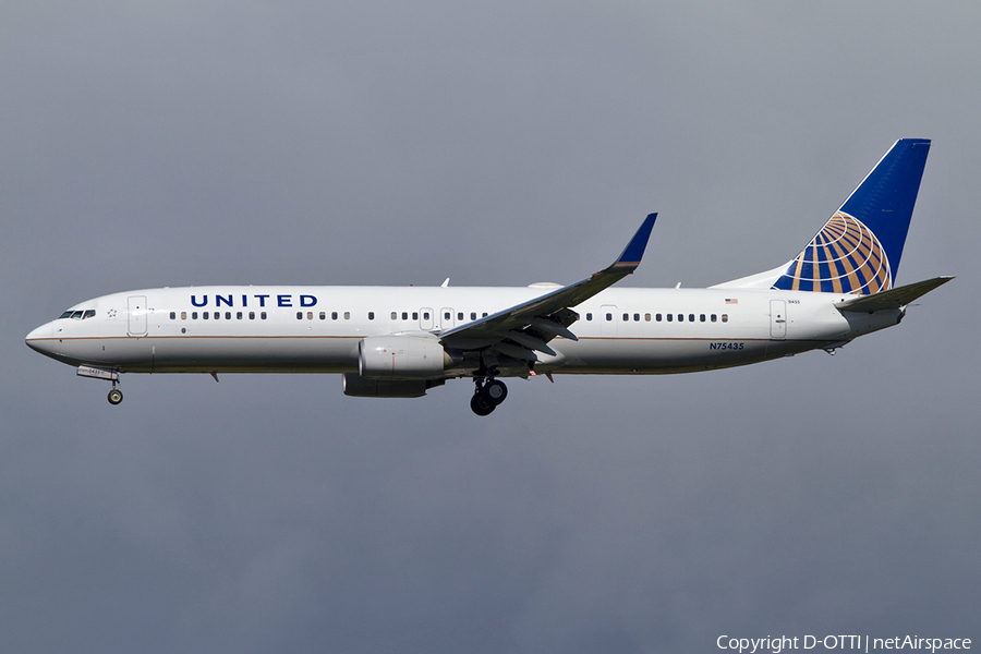 United Airlines Boeing 737-924(ER) (N75435) | Photo 363846