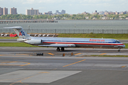 American Airlines McDonnell Douglas MD-82 (N7546A) at  New York - LaGuardia, United States