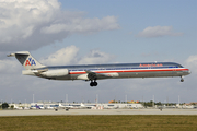 American Airlines McDonnell Douglas MD-82 (N7546A) at  Miami - International, United States