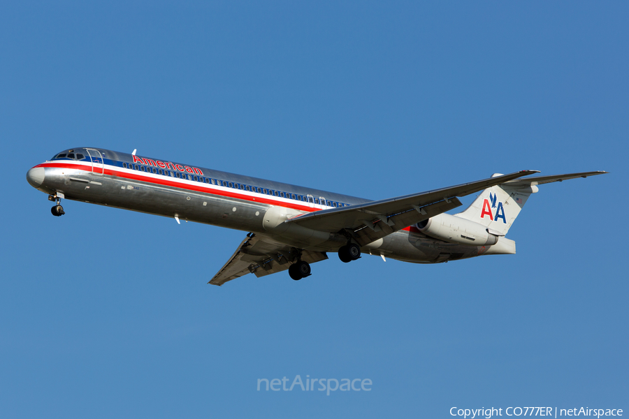 American Airlines McDonnell Douglas MD-82 (N7548A) | Photo 30126