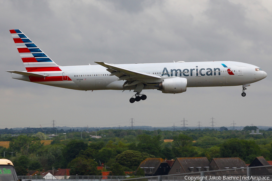 American Airlines Boeing 777-223(ER) (N754AN) | Photo 185537
