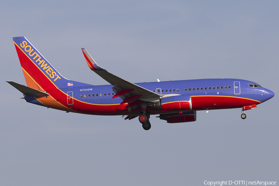 Southwest Airlines Boeing 737-7H4 (N754SW) | Photo 537476