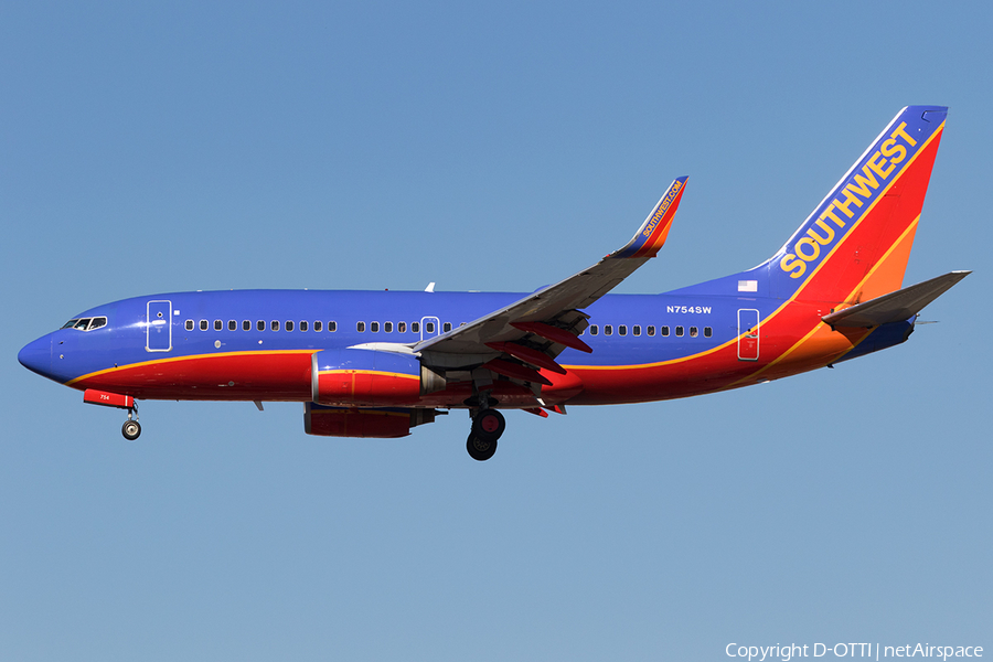 Southwest Airlines Boeing 737-7H4 (N754SW) | Photo 145115