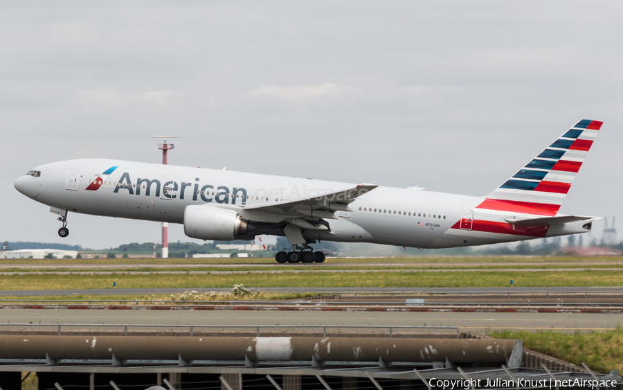 American Airlines Boeing 777-223(ER) (N755AN) | Photo 116040