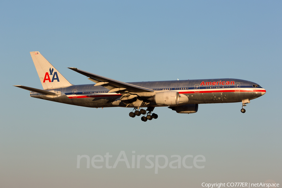 American Airlines Boeing 777-223(ER) (N755AN) | Photo 40139