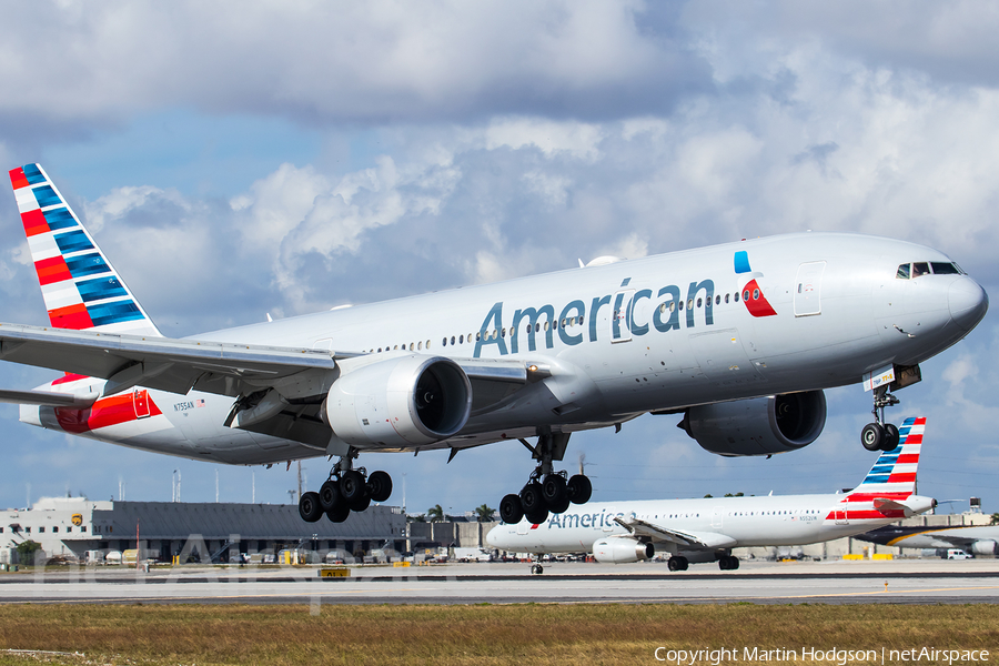American Airlines Boeing 777-223(ER) (N755AN) | Photo 229440