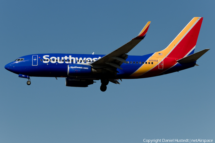 Southwest Airlines Boeing 737-7H4 (N755SA) | Photo 446115