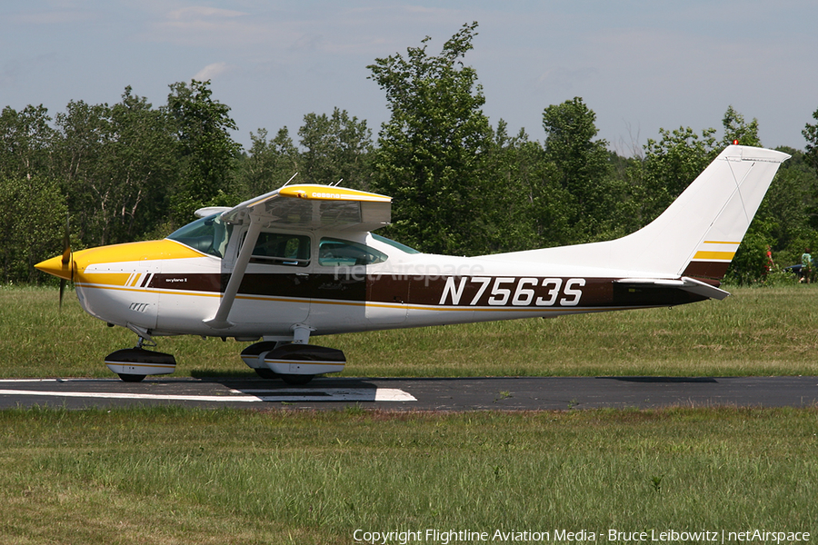 (Private) Cessna 182Q Skylane II (N7563S) | Photo 153592