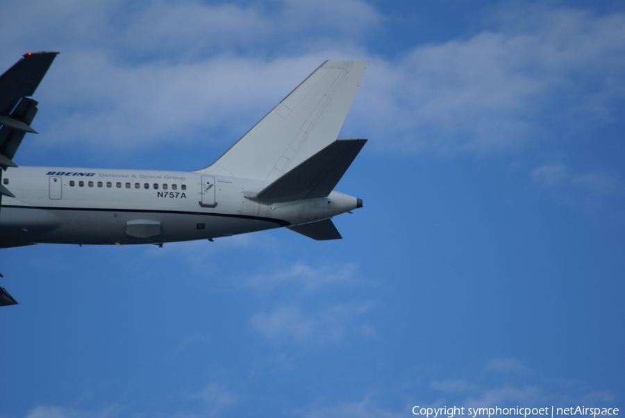 Boeing Company Boeing 757-220 (N757A) | Photo 194904