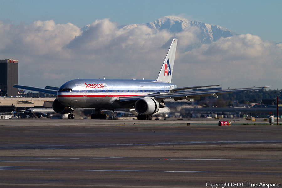 American Airlines Boeing 777-223(ER) (N757AN) | Photo 334581