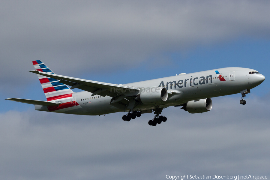 American Airlines Boeing 777-223(ER) (N757AN) | Photo 164876