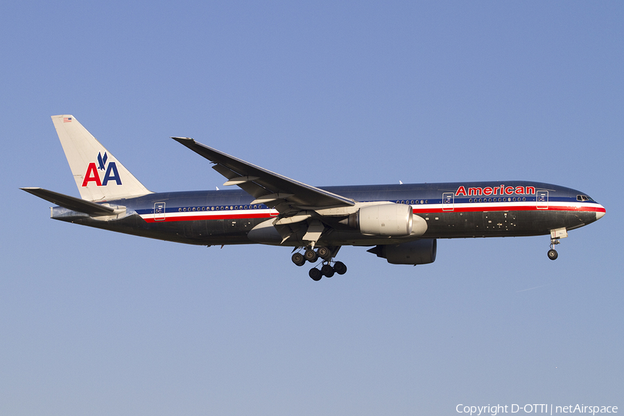 American Airlines Boeing 777-223(ER) (N757AN) | Photo 373499