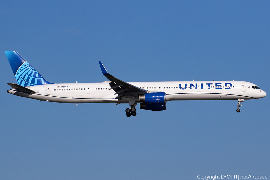 United Airlines Boeing 757-324 (N75853) | Photo 599924