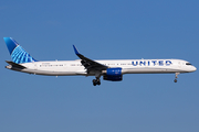 United Airlines Boeing 757-324 (N75853) at  Newark - Liberty International, United States