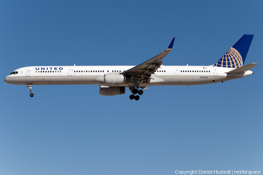 United Airlines Boeing 757-324 (N75853) | Photo 480321