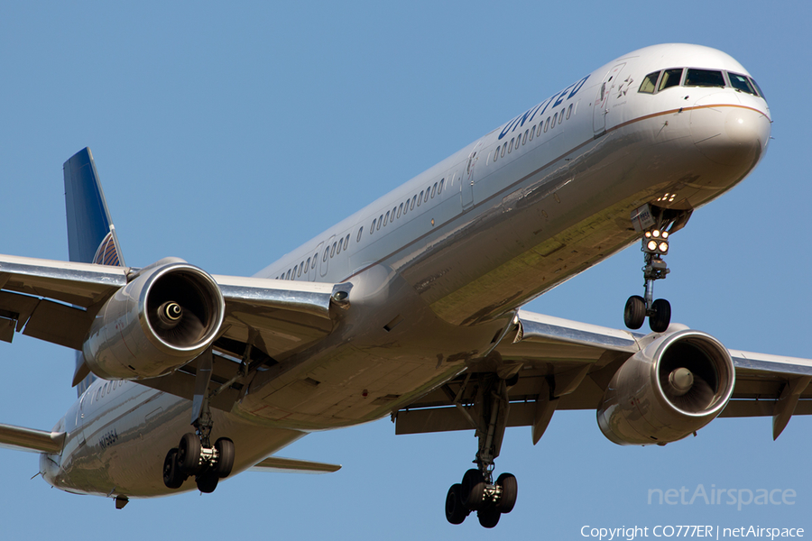 United Airlines Boeing 757-324 (N75854) | Photo 47502