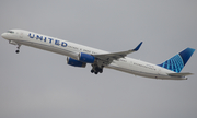 United Airlines Boeing 757-324 (N75858) at  Los Angeles - International, United States