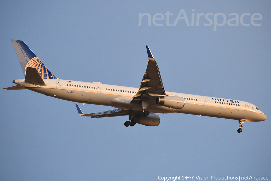 United Airlines Boeing 757-33N (N75861) | Photo 135093
