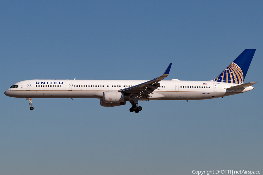 United Airlines Boeing 757-33N (N75861) | Photo 136073