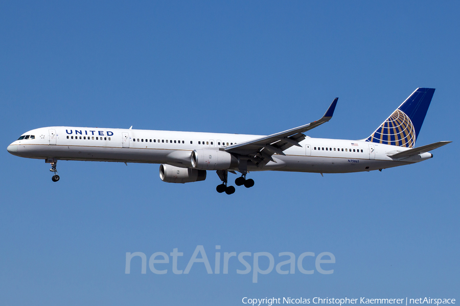 United Airlines Boeing 757-33N (N75861) | Photo 158881