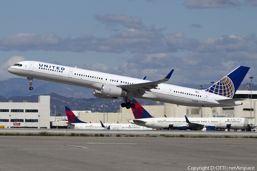 United Airlines Boeing 757-33N (N75861) | Photo 335308