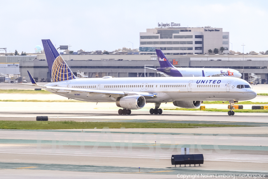United Airlines Boeing 757-33N (N75861) | Photo 426867
