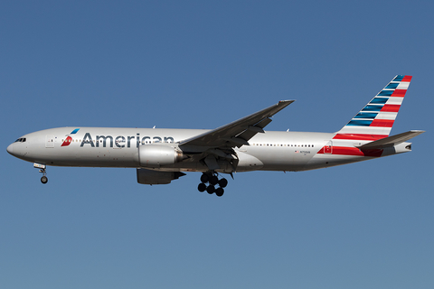 American Airlines Boeing 777-223(ER) (N758AN) at  Los Angeles - International, United States