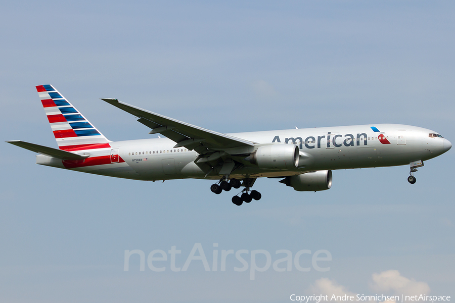 American Airlines Boeing 777-223(ER) (N758AN) | Photo 115073