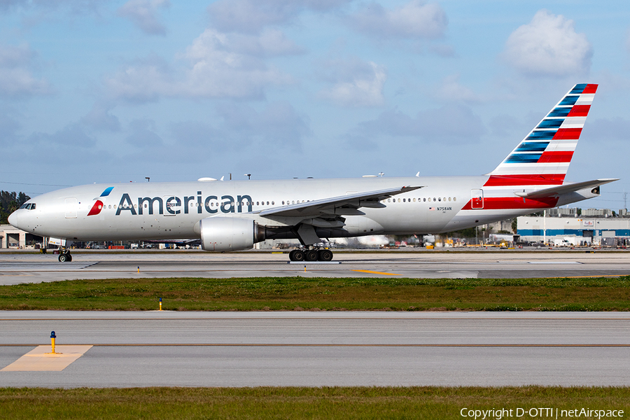 American Airlines Boeing 777-223(ER) (N758AN) | Photo 614502