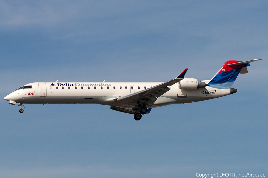 Delta Connection (Atlantic Southeast Airlines) Bombardier CRJ-701ER (N758EV) | Photo 186593