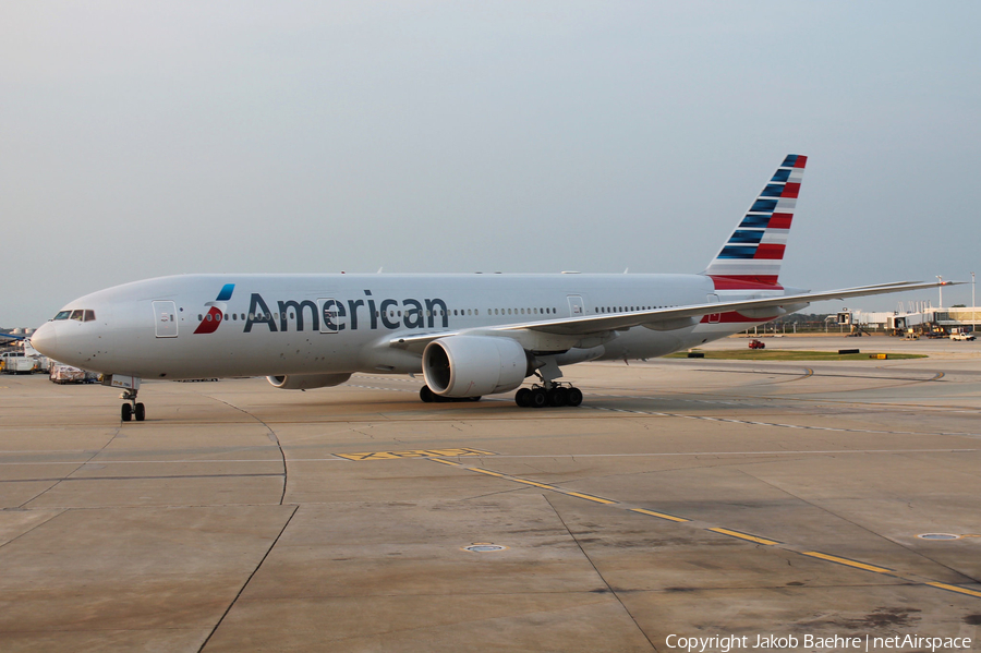 American Airlines Boeing 777-223(ER) (N759AN) | Photo 138944