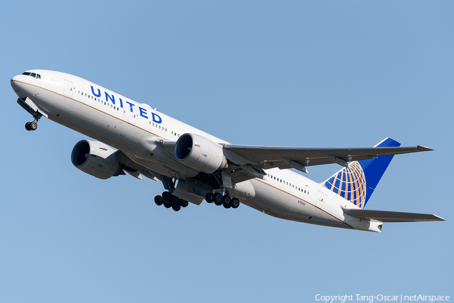 United Airlines Boeing 777-224(ER) (N76010) | Photo 466452