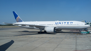 United Airlines Boeing 777-224(ER) (N76010) at  Buenos Aires - Ministro Pistarini International/Ezeiza, Argentina