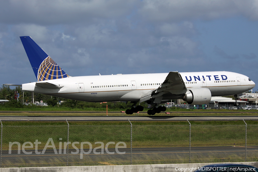 United Airlines Boeing 777-224(ER) (N76010) | Photo 67477