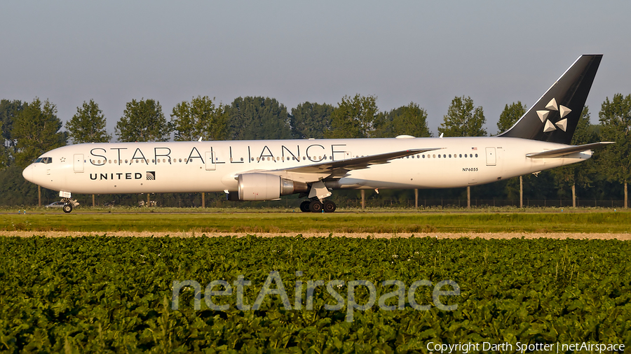 United Airlines Boeing 767-424(ER) (N76055) | Photo 375513