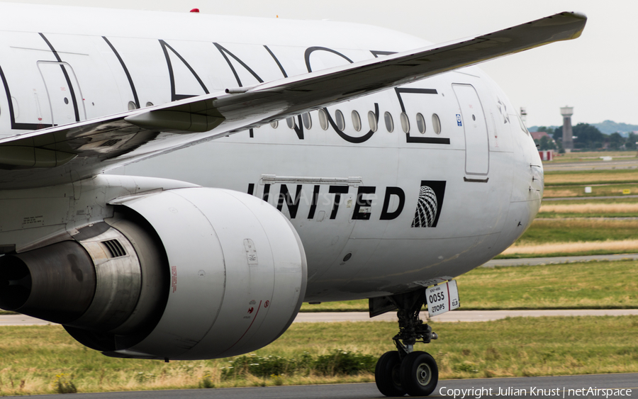 United Airlines Boeing 767-424(ER) (N76055) | Photo 116038