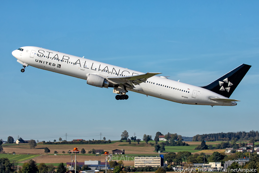 United Airlines Boeing 767-424(ER) (N76055) | Photo 389154