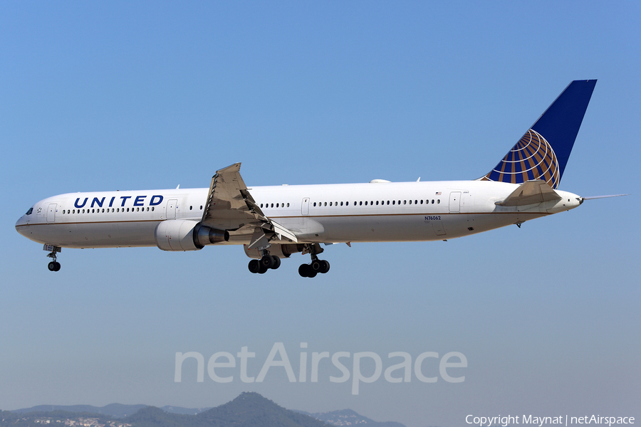 United Airlines Boeing 767-424(ER) (N76062) | Photo 156837