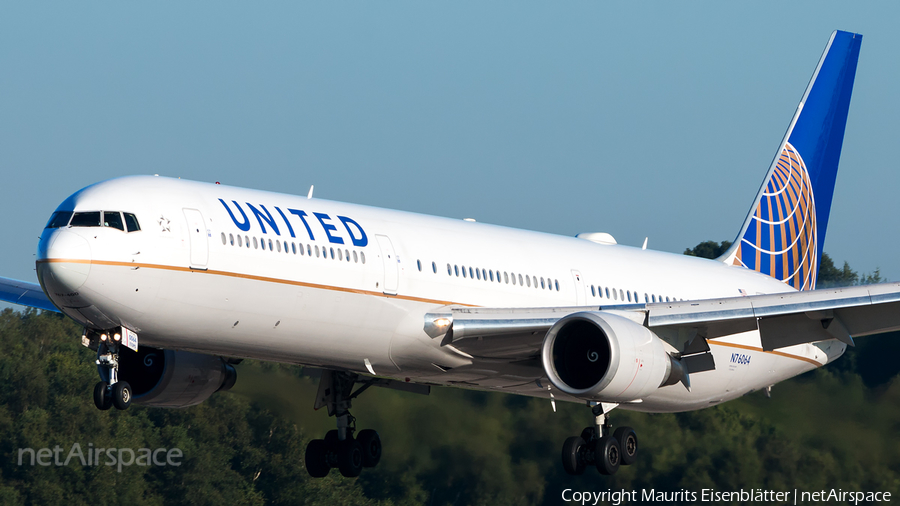United Airlines Boeing 767-424(ER) (N76064) | Photo 115913