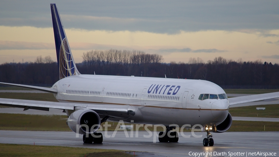 United Airlines Boeing 767-424(ER) (N76064) | Photo 214058