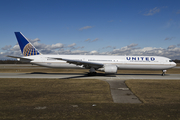United Airlines Boeing 767-424(ER) (N76064) at  Munich, Germany