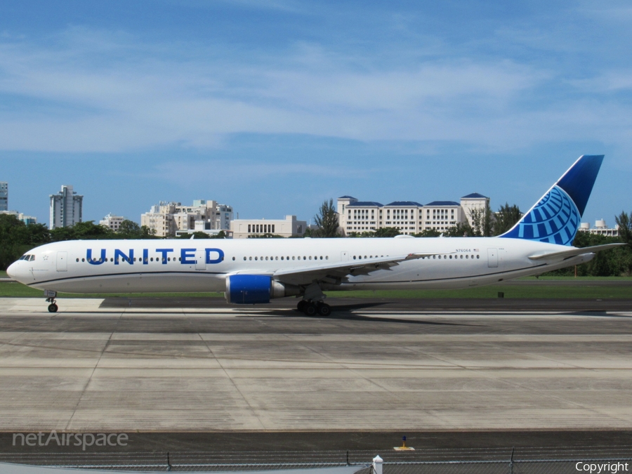 United Airlines Boeing 767-424(ER) (N76064) | Photo 529811